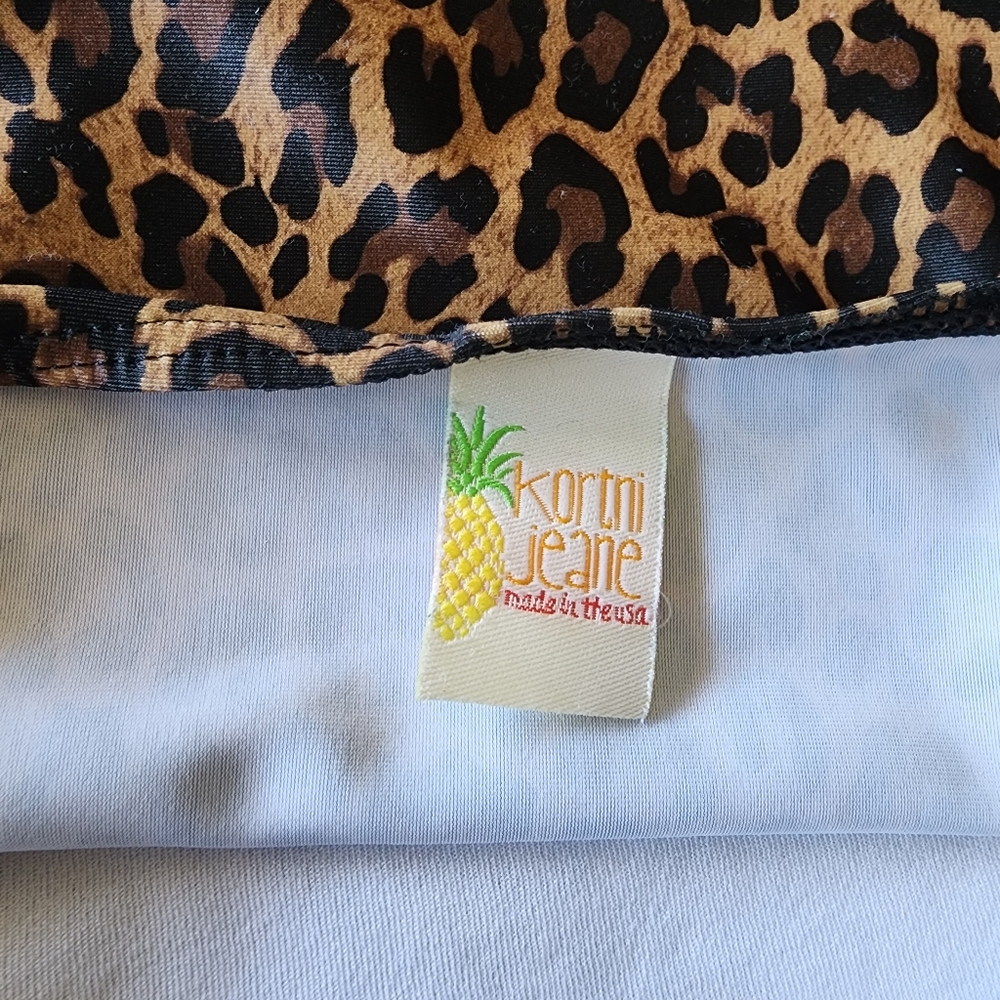 Kortni Jeane Cheetah Halter Swim Top Medium - Picture 4 of 11